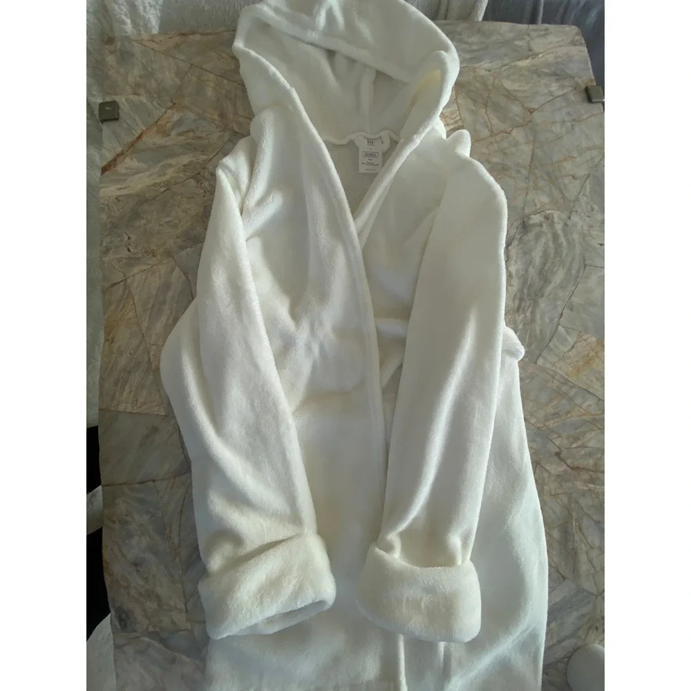 Gap Kids White Fleece Hooded Bathrobe Size 14 Recycled Polyester Tie Waist Robe